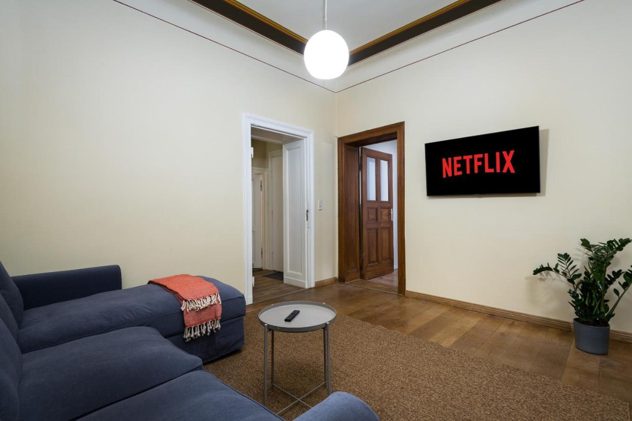 Super Zentral Super Schoener Altbau In Moabit Rostockerstrasse Im Herzen Von Berlin Fuer Bis Zu 6 Personen Exterior foto
